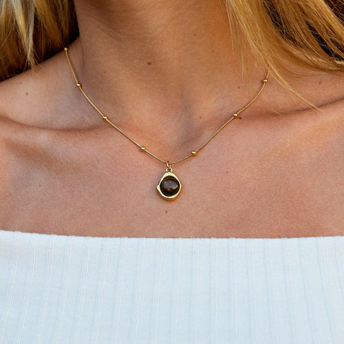 Amber Stone Pendant Necklace